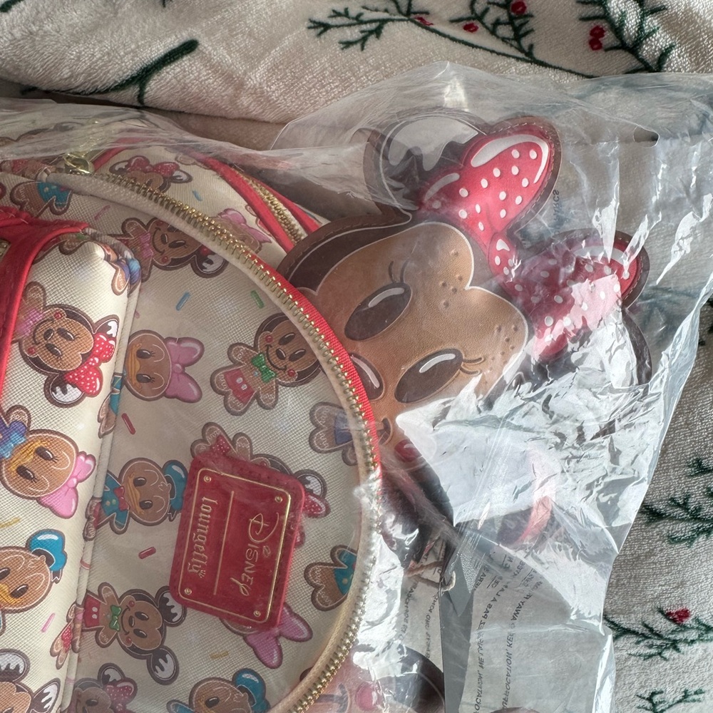 Loungefly Minnie and Mickey Mouse Backpack/Ears SET - Picture 11 of 12
